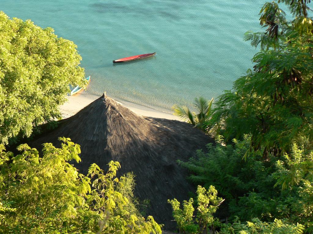 Waecicu Eden Beach Hotel Labuan Bajo Exterior photo