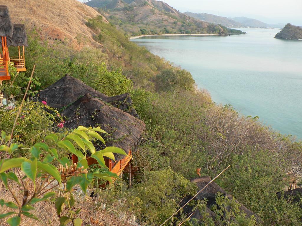 Waecicu Eden Beach Hotel Labuan Bajo Exterior photo