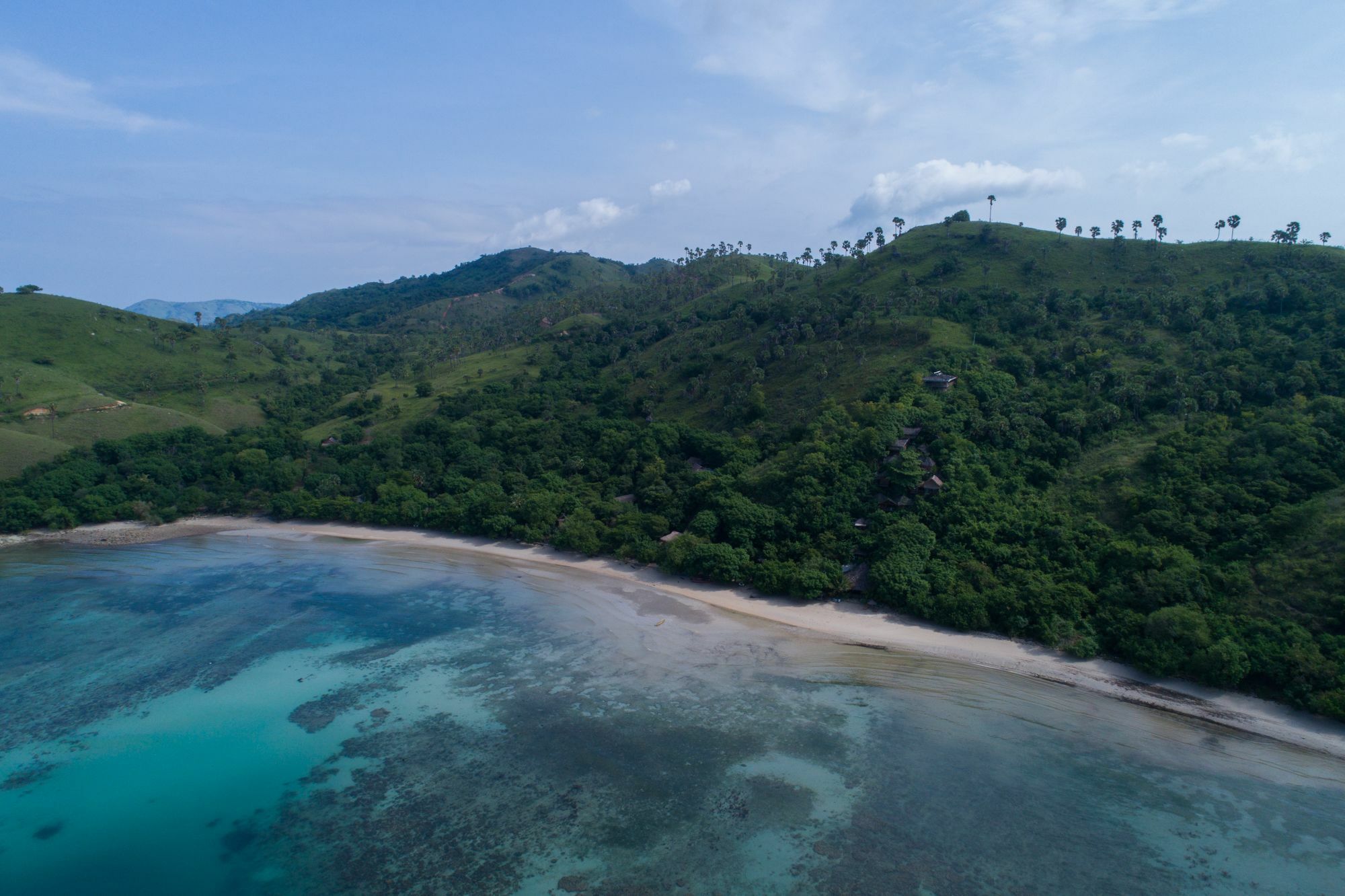 Waecicu Eden Beach Hotel Labuan Bajo Exterior photo