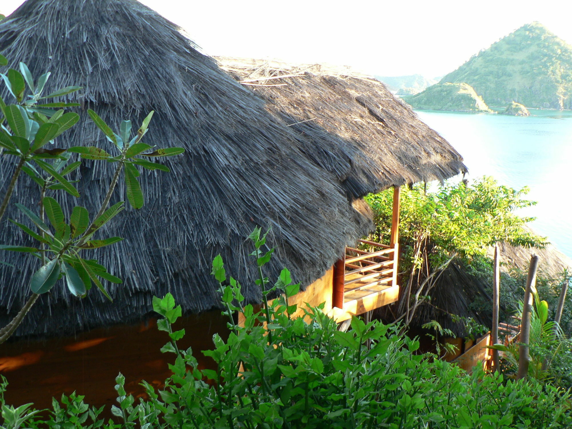 Waecicu Eden Beach Hotel Labuan Bajo Exterior photo