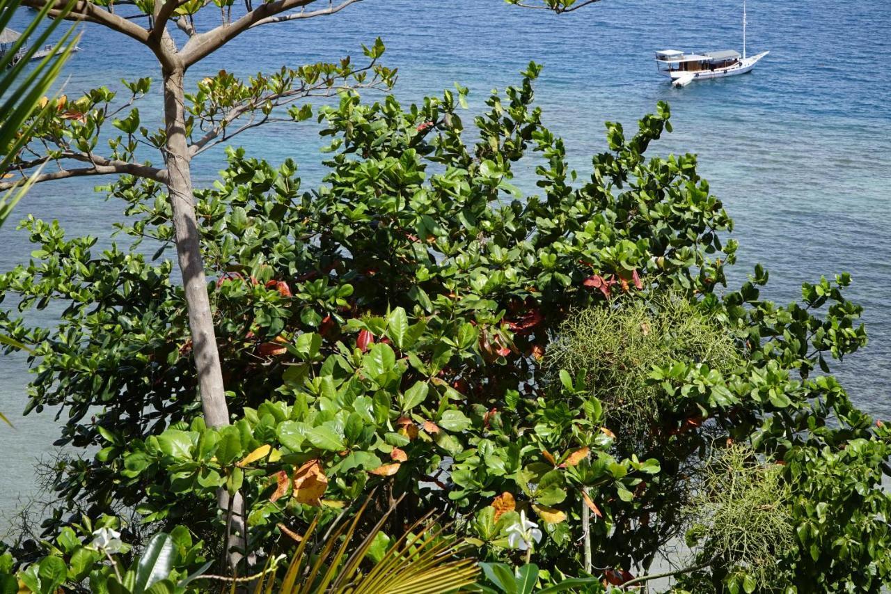 Waecicu Eden Beach Hotel Labuan Bajo Exterior photo